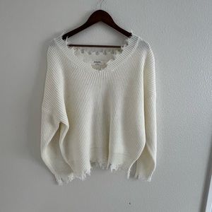 Zenana Raw Hem Cropped Sweater Size L